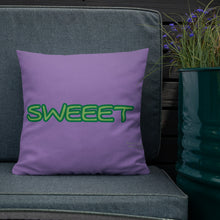 Cargar imagen en el visor de la galería, The Leaf Premium Pillow